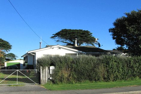 Photo of property in 43 Rangiuru Road, Otaki Beach, Otaki, 5512