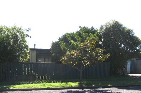 Photo of property in 2/118 Gills Road, Bucklands Beach, Auckland, 2014
