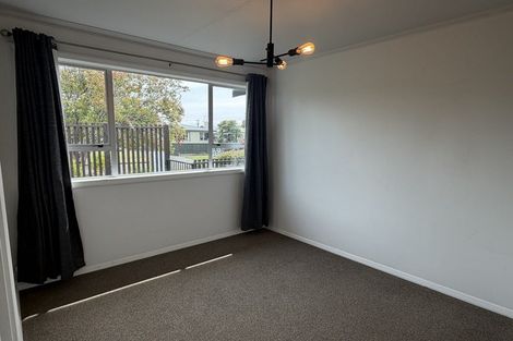 Photo of property in 24 Akaroa Avenue, Awapuni, Palmerston North, 4412