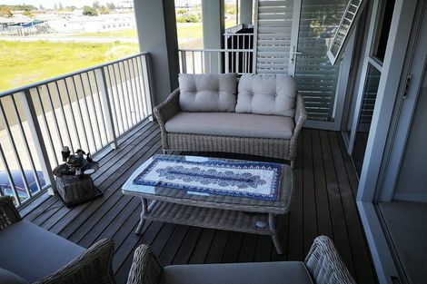 Photo of property in 24 Rewa Rewa Lane, Orewa, 0931