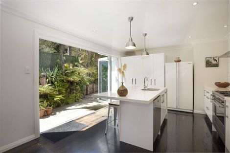 Photo of property in 8 Otaki Street, Miramar, Wellington, 6022