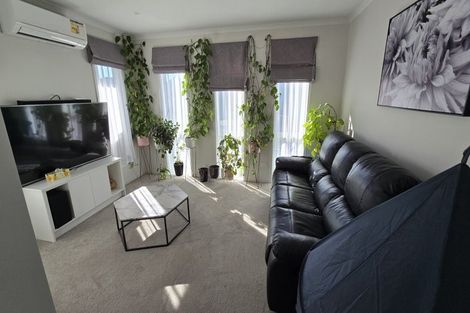 Photo of property in 15 Raki Street, Pukekohe, 2120