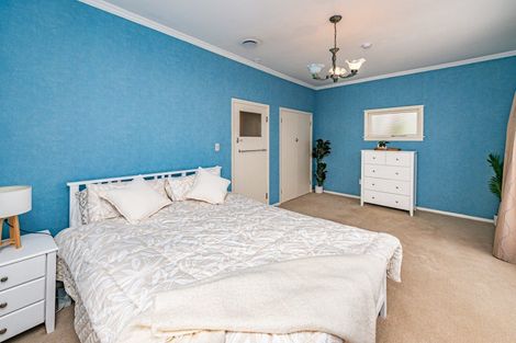 Photo of property in 20 Great North Road, Saint Johns Hill, Whanganui, 4500