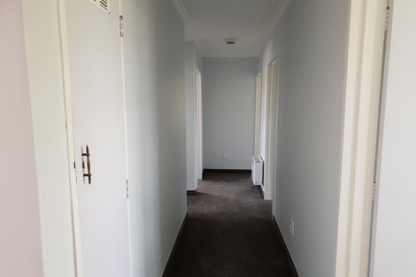 Photo of property in 38 Kimberley Grove, Westbrook, Palmerston North, 4412