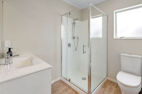 Photo of property in 1/96 Frank Nobilo Drive, Golflands, Auckland, 2013