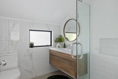 Photo of property in 2/67 Donald Street, Stanmore Bay, Whangaparaoa, 0932