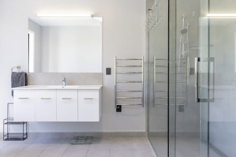 Photo of property in 28 Te Moenga Park, Acacia Bay, Taupo, 3330