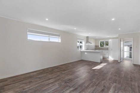 Photo of property in 18 Chichester Drive, Rosehill, Papakura, 2113