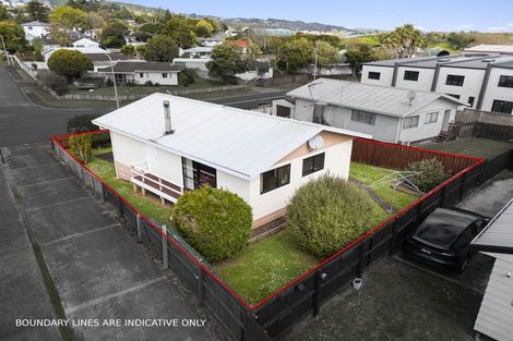 Photo of property in 1/81 Redcrest Avenue, Red Hill, Papakura, 2110