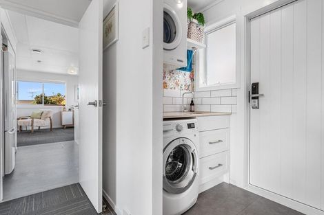 Photo of property in 117b Ngatai Road, Otumoetai, Tauranga, 3110