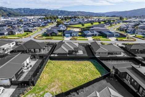 Photo of property in 4 Mcmillan Lane, Wallaceville, Upper Hutt, 5018