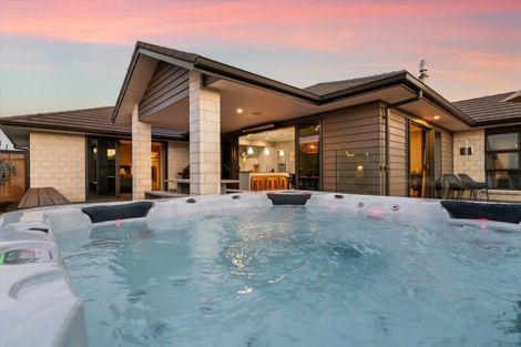 Photo of property in 6 Donelle Place, Te Puke, 3119