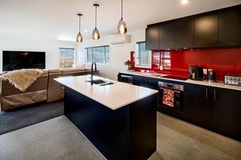 Photo of property in 50 Te Ara O Roimata, Wainuiomata, Lower Hutt, 5014