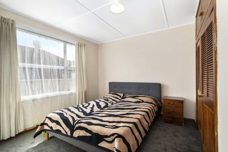 Photo of property in 2/147 Stokes Valley, Stokes Valley, Lower Hutt, 5019