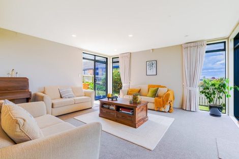 Photo of property in 76 Rototuna Road, Rototuna, Hamilton, 3210