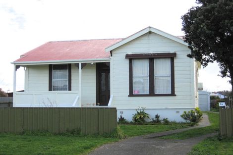 Photo of property in 5 Kamahi Street, Castlecliff, Whanganui, 4501
