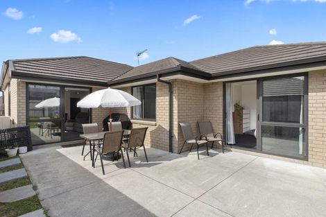 Photo of property in 12 Tawhiti Road, Pukekohe, 2120