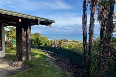 Photo of property in 22 Stanton Crescent, Karoro, Greymouth, 7805