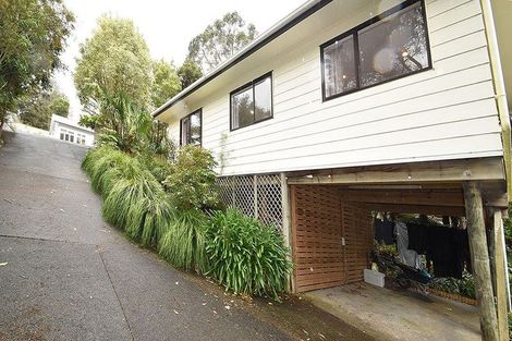 Photo of property in 134 Woodlands Park Road, Titirangi, Auckland, 0604