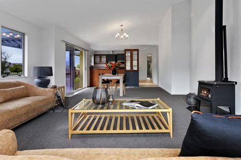 Photo of property in 26 Luberon Way, Nukuhau, Taupo, 3330