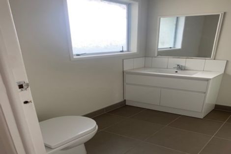 Photo of property in 1/75 Manuka Road, Bayview, Auckland, 0629