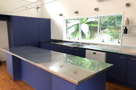 Photo of property in 4 Okoka Road, Omiha, Waiheke Island, 1081