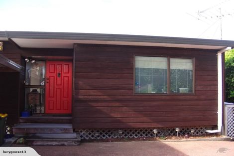 Photo of property in 1/12 Spears Place, Botany Downs, Auckland, 2010