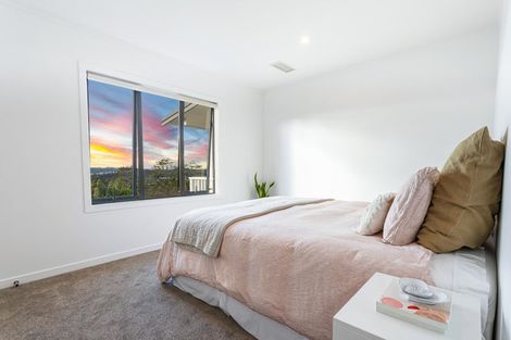 Photo of property in 100 Upper Harbour Drive, Greenhithe, Auckland, 0632