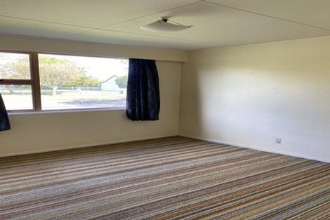 Photo of property in 1/82 John F Kennedy Drive, Milson, Palmerston North, 4414