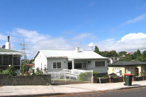 Photo of property in 61 Taunton Terrace, Blockhouse Bay, Auckland, 0600