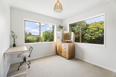 Photo of property in 2 Melandra Road, Stanmore Bay, Whangaparaoa, 0932