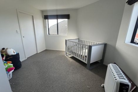 Photo of property in 2/100 Eversleigh Road, Belmont, Auckland, 0622