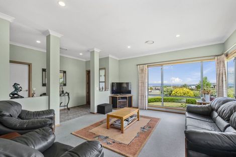 Photo of property in 28 The Grove, Nukuhau, Taupo, 3330