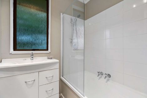 Photo of property in 2/38 Barrys Road, Glendene, Auckland, 0602