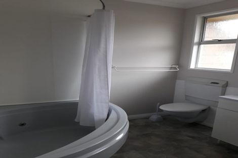 Photo of property in 203 Fitzherbert Avenue, West End, Palmerston North, 4410