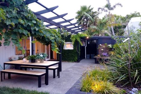 Photo of property in 2/246 Lake Road, Hauraki, Auckland, 0622