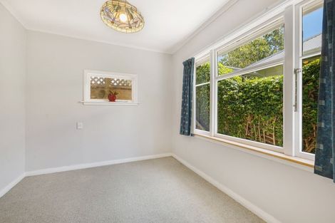Photo of property in 3d Wallace Place, Westown, New Plymouth, 4310