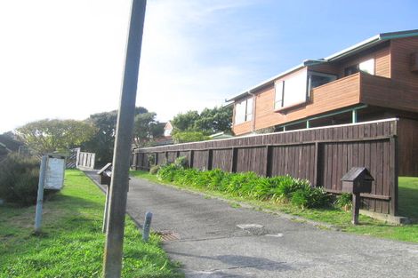 Photo of property in 9 Halladale Road, Papakowhai, Porirua, 5024
