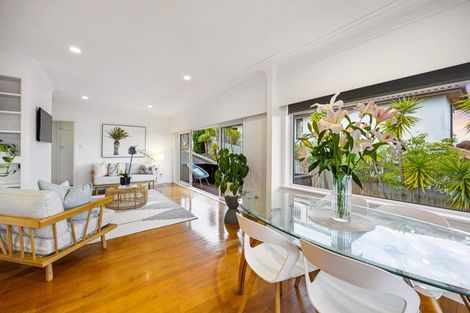 Photo of property in 4a Richards Avenue, Forrest Hill, Auckland, 0620