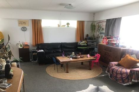 Photo of property in 14 Clematis Grove, Maungaraki, Lower Hutt, 5010