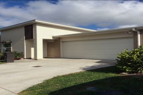 Photo of property in 26 Pipipi Crescent, Takanini, 2112