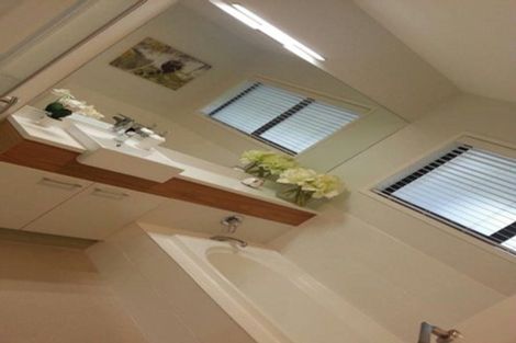 Photo of property in 42 Tarnica Road, Northpark, Auckland, 2013