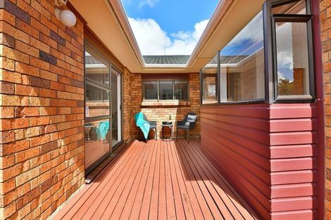 Photo of property in 2/428 Hibiscus Coast Highway, Orewa, 0931