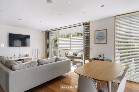 Photo of property in 2/55 Parr Terrace, Castor Bay, Auckland, 0620