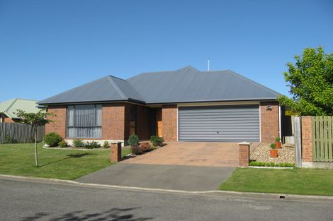 Photo of property in 15 Clemett Place, Kaiapoi, 7630