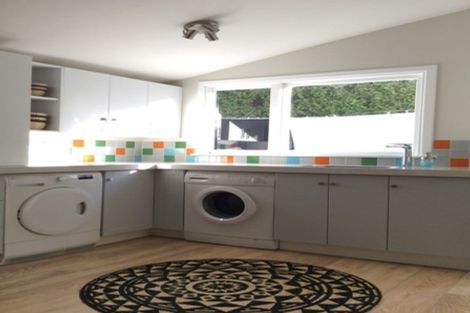 Photo of property in 114 Cliffs Road, Saint Clair, Dunedin, 9012