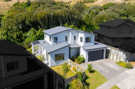 Photo of property in 5 Crompton Avenue, Churton Park, Wellington, 6037