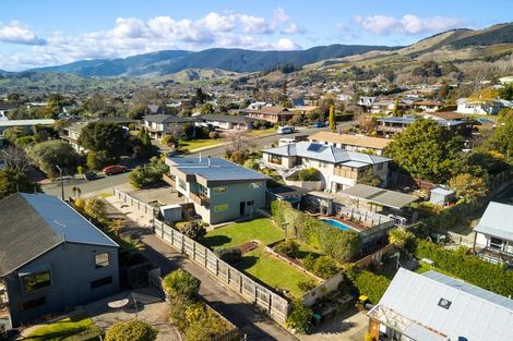 Photo of property in 9 Farnham Drive, Richmond, 7020