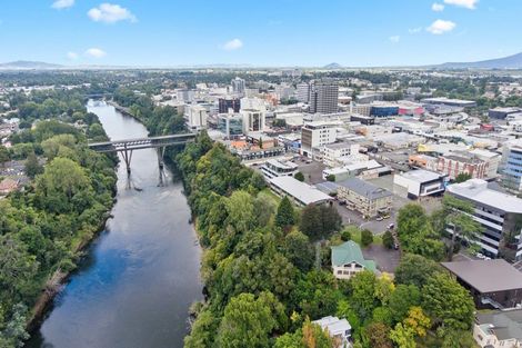 Photo of property in 1f/11 London Street, Hamilton Central, Hamilton, 3204