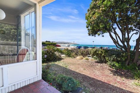 Photo of property in 4 Cliffs Road, Saint Clair, Dunedin, 9012